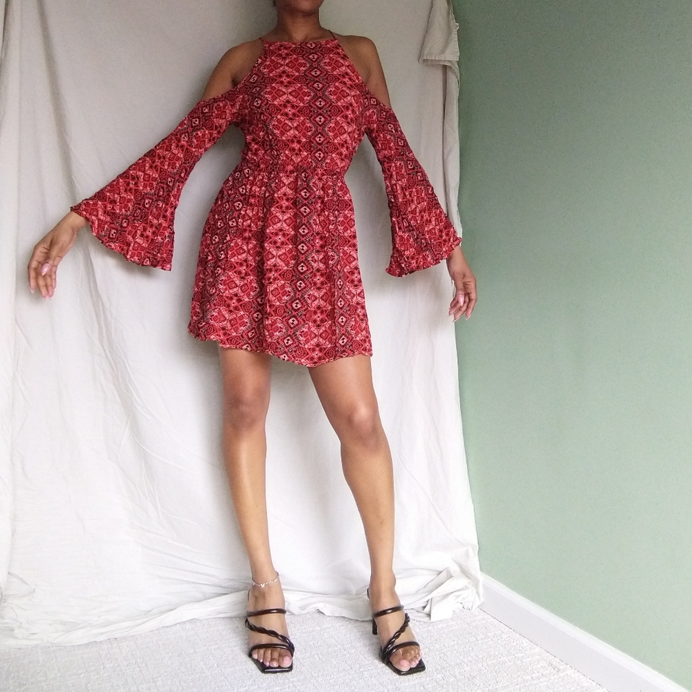Abercrombie & Fitch boho bell sleeved printed dress